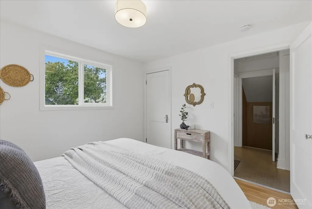 347 NW 81st Street Seattle WA 98117