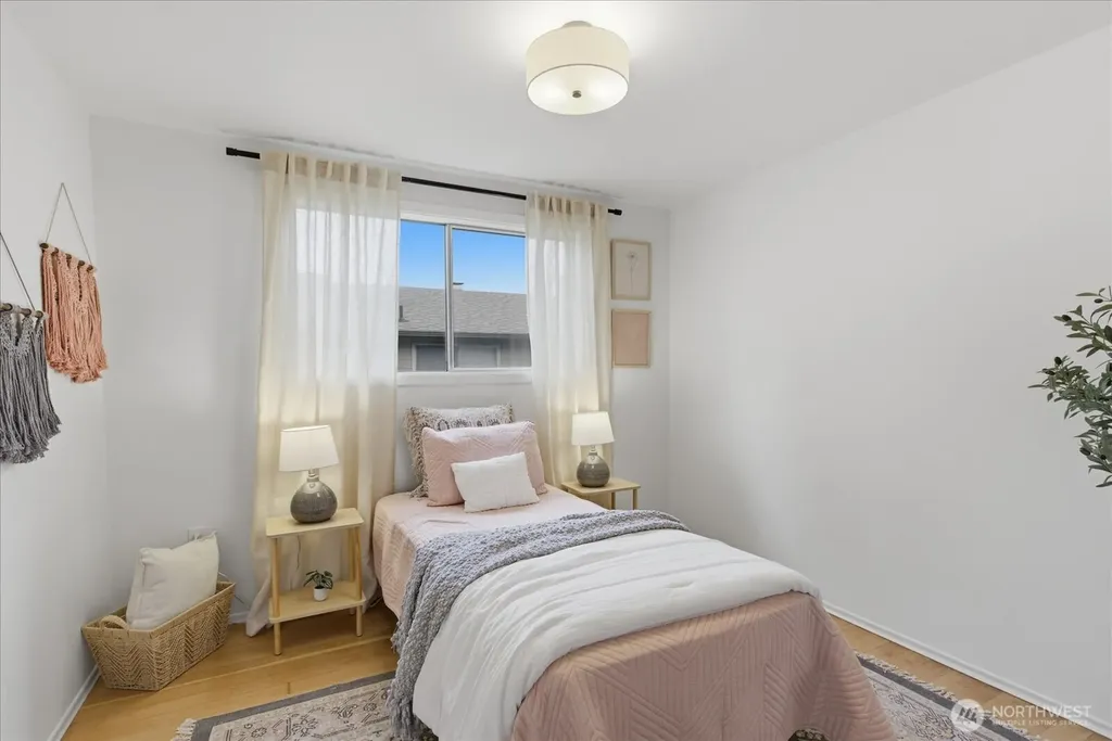347 NW 81st Street Seattle WA 98117