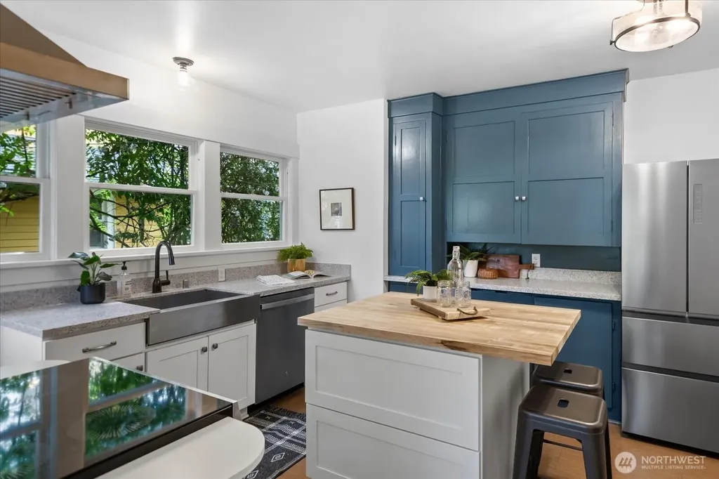 347 NW 81st Street Seattle WA 98117