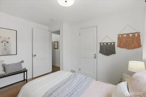 347 NW 81st Street Seattle WA 98117