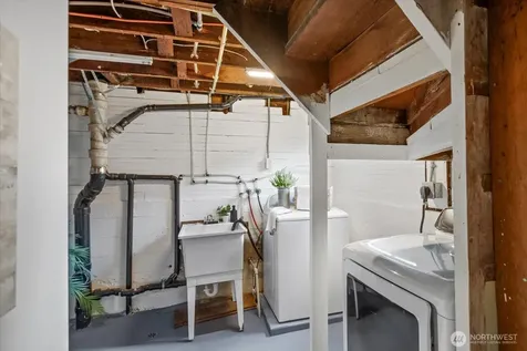 347 NW 81st Street Seattle WA 98117