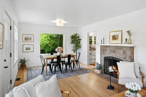 347 NW 81st Street Seattle WA 98117