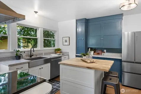 347 NW 81st Street Seattle WA 98117