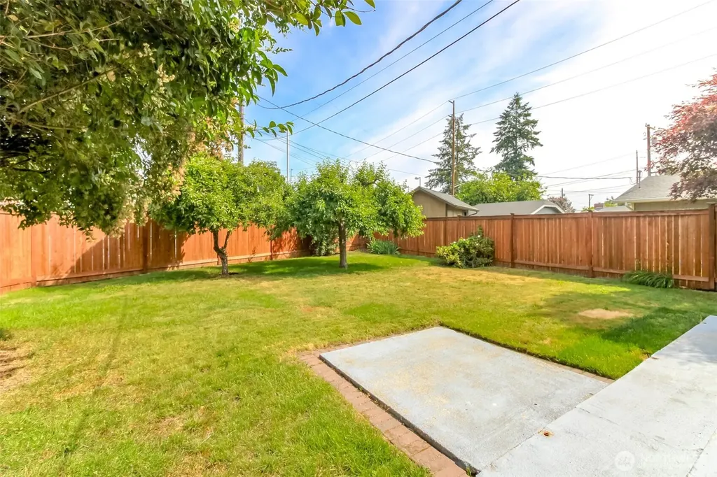 4311 S Reade Street Tacoma WA 98409