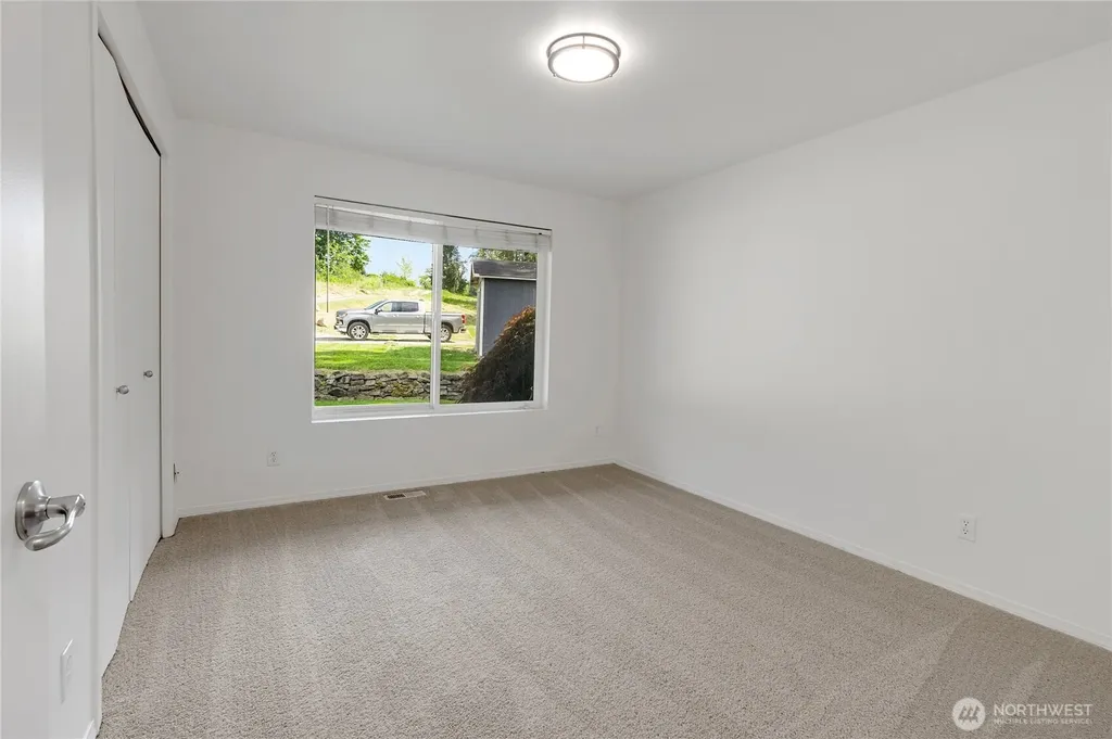 12311 Holtz Road E Eatonville WA 98328