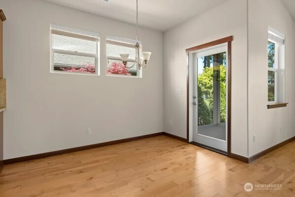1844 SW Aberdeen Court Oak Harbor WA 98277