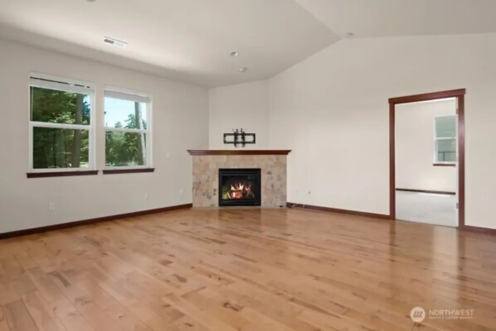 1844 SW Aberdeen Court Oak Harbor WA 98277