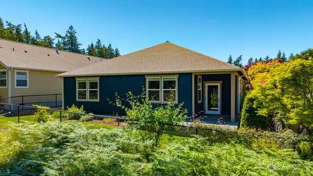 1844 SW Aberdeen Court Oak Harbor WA 98277