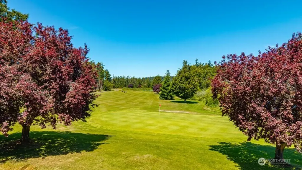 1844 SW Aberdeen Court Oak Harbor WA 98277