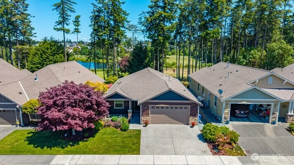 1844 SW Aberdeen Court Oak Harbor WA 98277