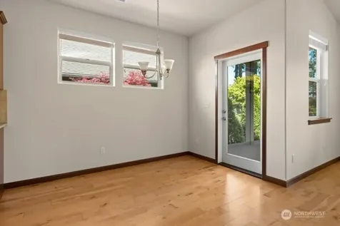 1844 SW Aberdeen Court Oak Harbor WA 98277