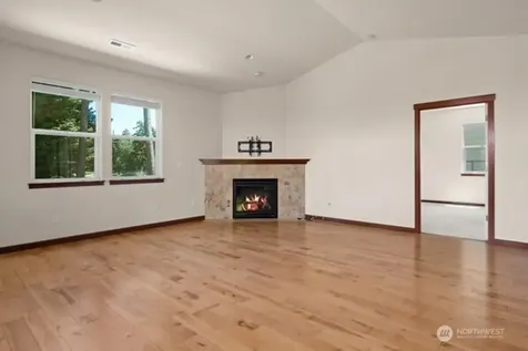 1844 SW Aberdeen Court Oak Harbor WA 98277