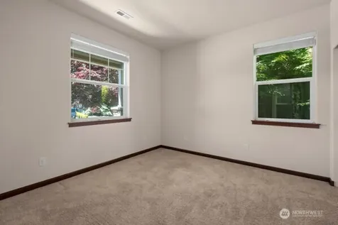 1844 SW Aberdeen Court Oak Harbor WA 98277