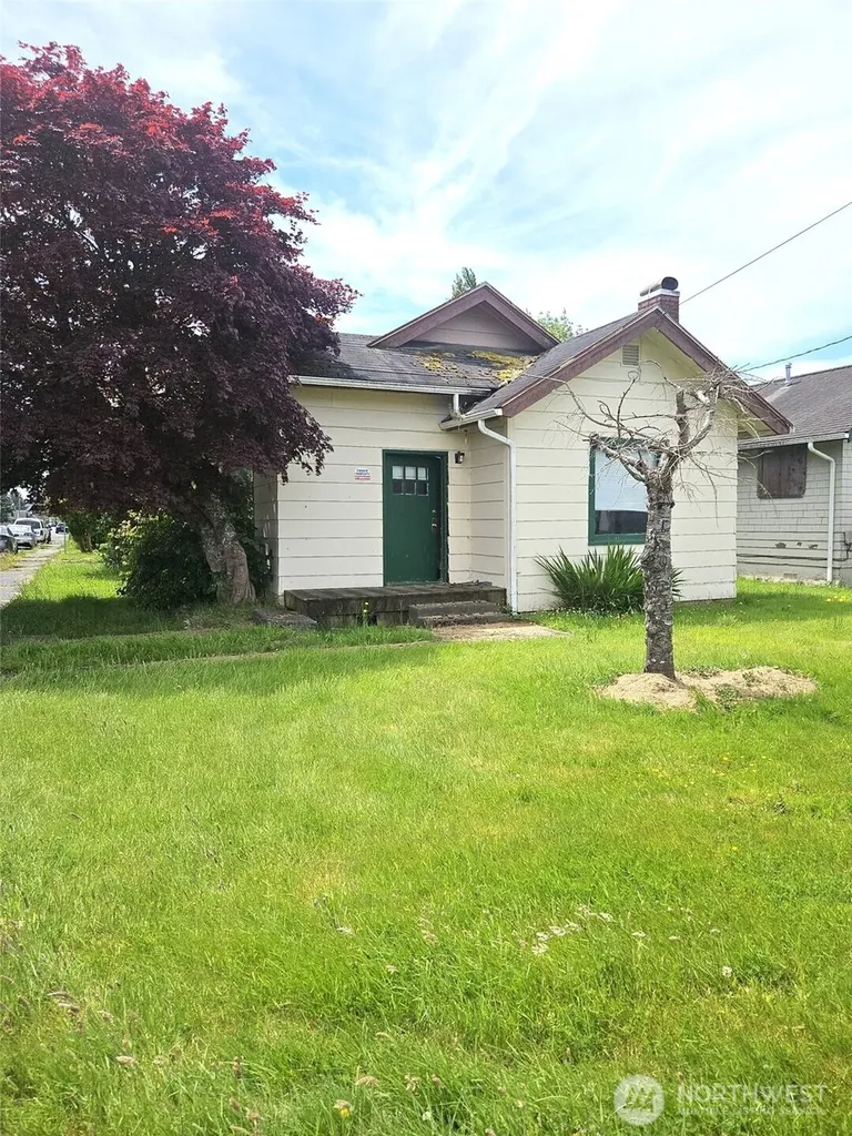 1401 Aberdeen Avenue Aberdeen WA 98520