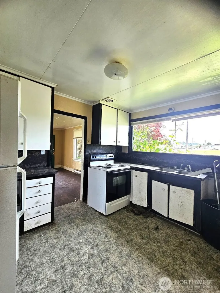 1401 Aberdeen Avenue Aberdeen WA 98520