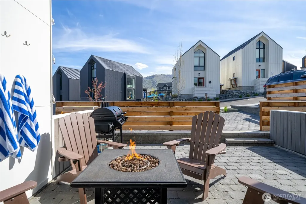 1414 Cottage Lane Chelan WA 98816