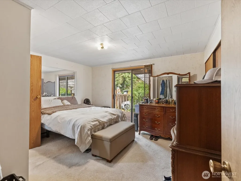 2345 N 130th Street Seattle WA 98133