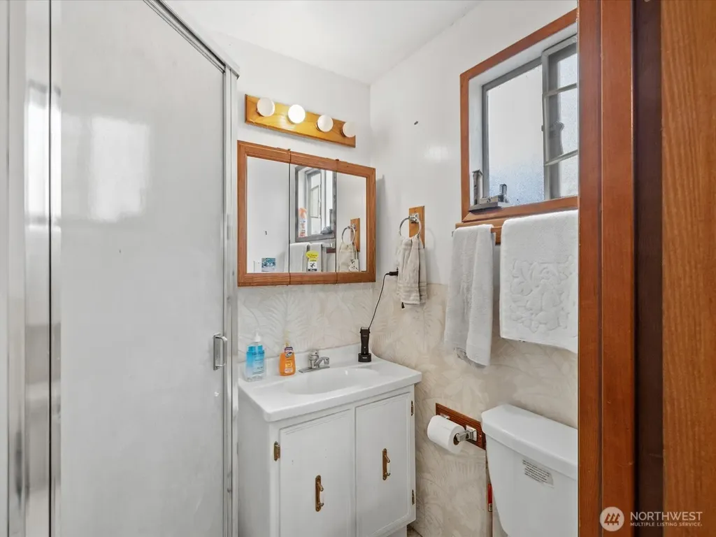 2345 N 130th Street Seattle WA 98133