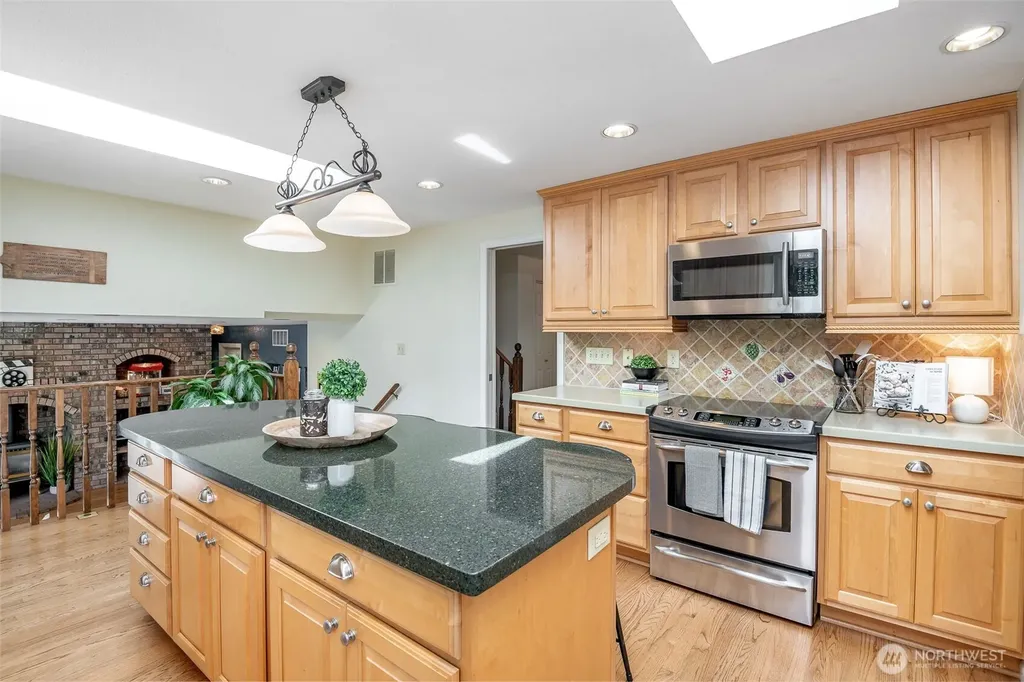 7304 135th Street Ct E Puyallup WA 98373