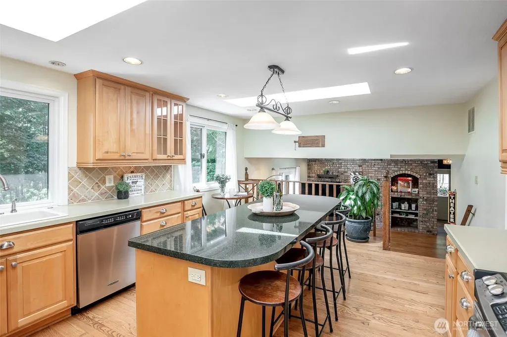 7304 135th Street Ct E Puyallup WA 98373