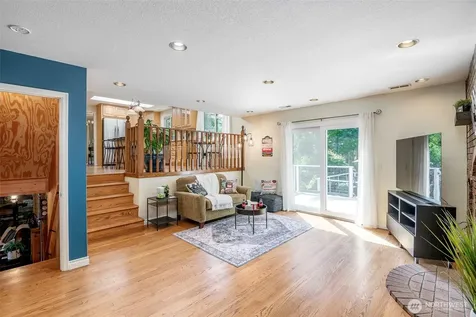 7304 135th Street Ct E Puyallup WA 98373