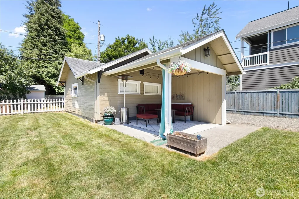 5117 N 42nd Street Tacoma WA 98407