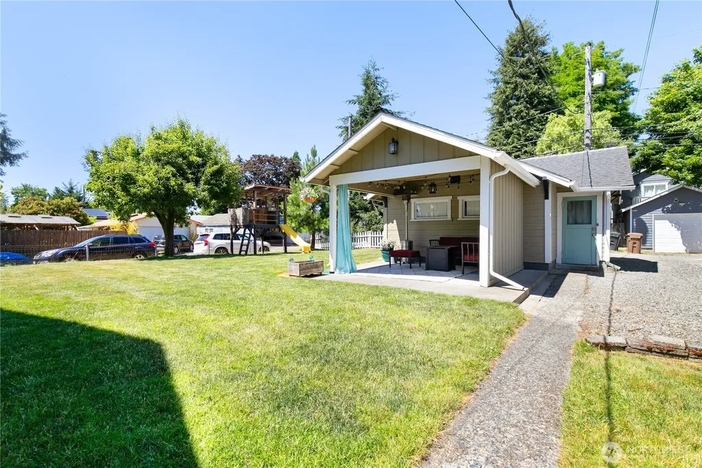5117 N 42nd Street Tacoma WA 98407