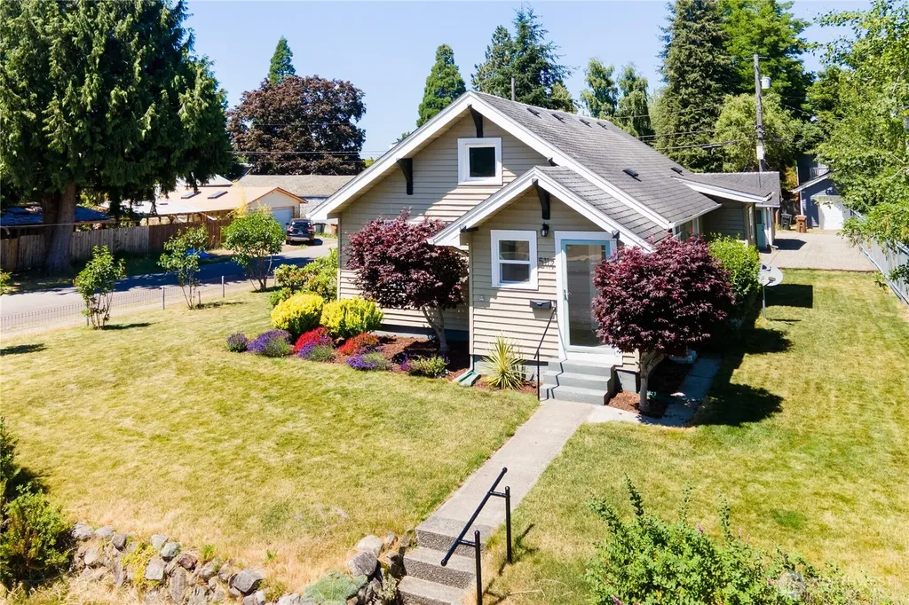5117 N 42nd Street Tacoma WA 98407