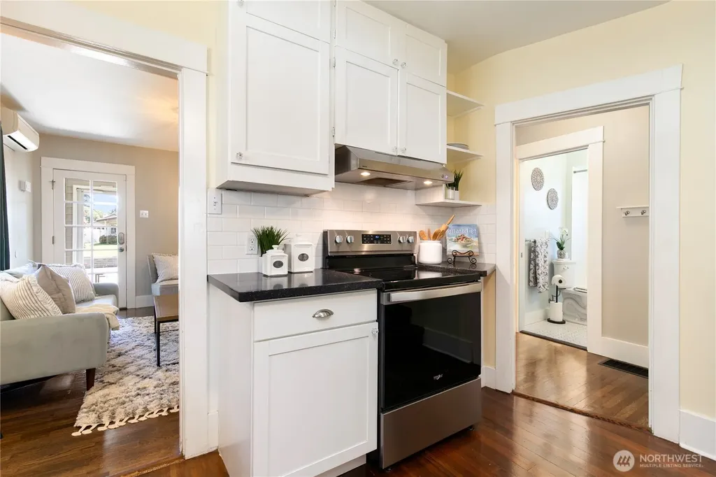 5117 N 42nd Street Tacoma WA 98407