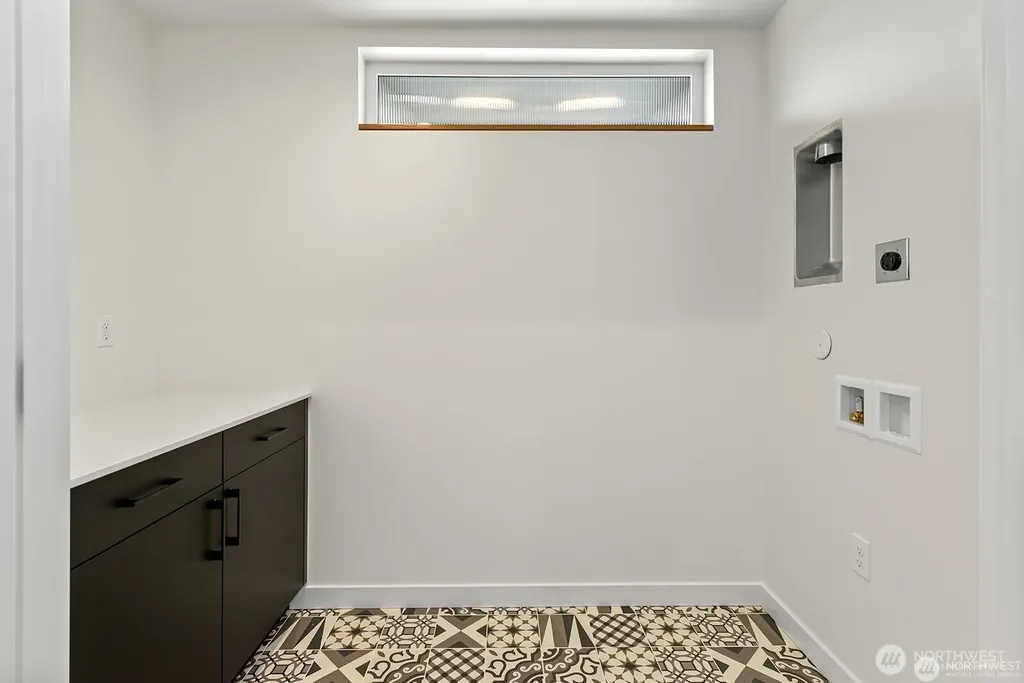 4116 Burke Avenue N Seattle WA 98103
