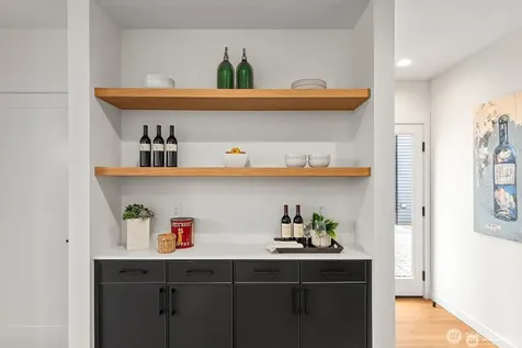 4116 Burke Avenue N Seattle WA 98103