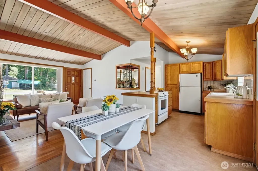 11205 4th Place S Burien WA 98168