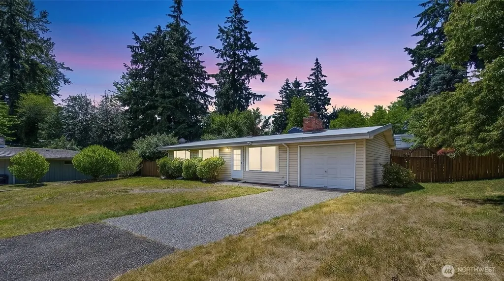 11205 4th Place S Burien WA 98168