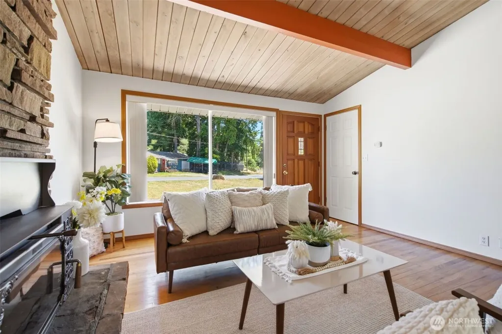 11205 4th Place S Burien WA 98168
