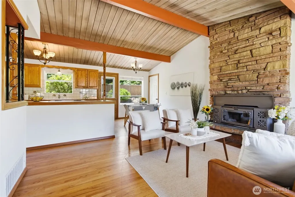 11205 4th Place S Burien WA 98168