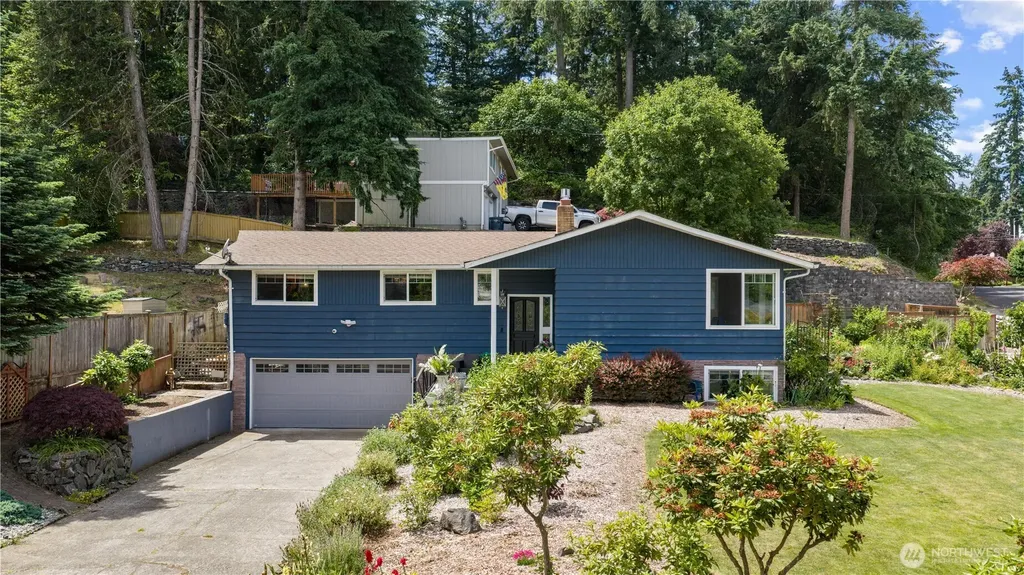 4702 69th Avenue W University Place WA 98466