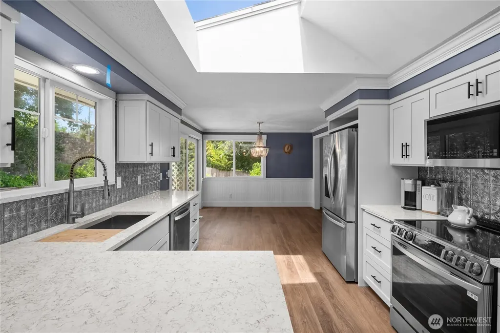 4702 69th Avenue W University Place WA 98466