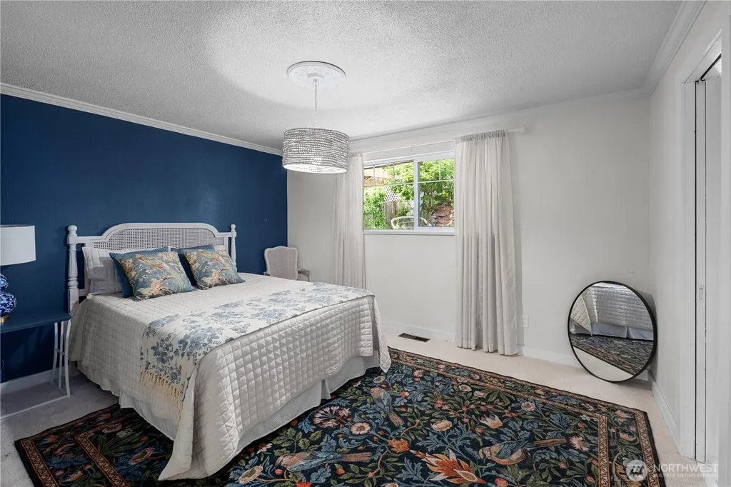 4702 69th Avenue W University Place WA 98466