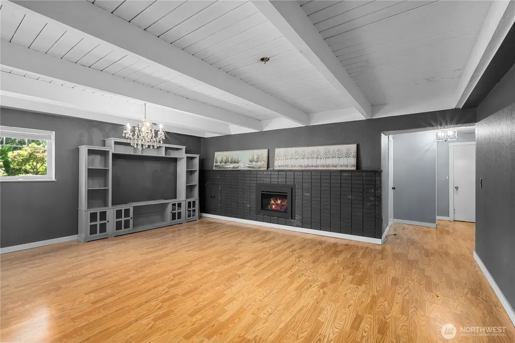 4702 69th Avenue W University Place WA 98466