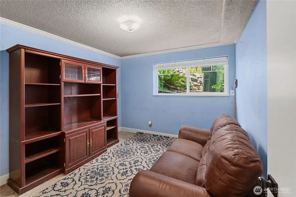 4702 69th Avenue W University Place WA 98466