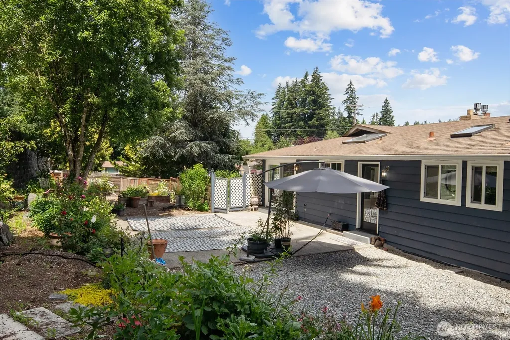 4702 69th Avenue W University Place WA 98466
