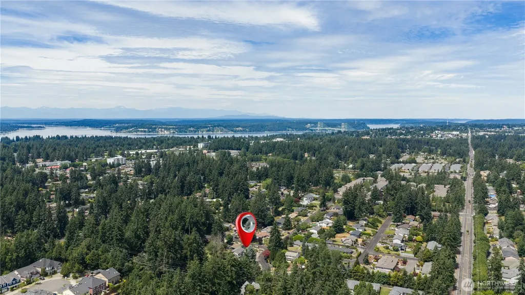 4702 69th Avenue W University Place WA 98466