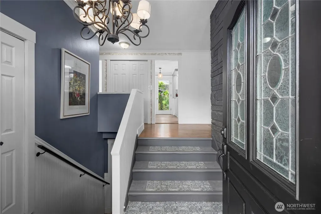 4702 69th Avenue W University Place WA 98466