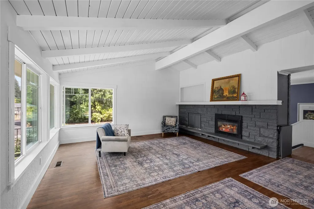 4702 69th Avenue W University Place WA 98466