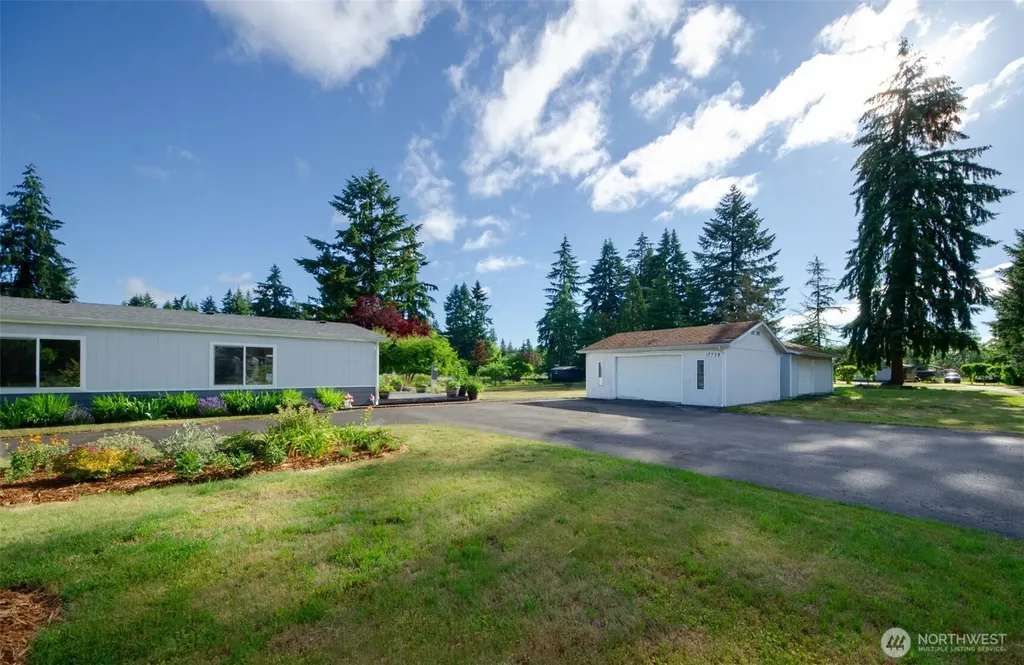17728 Irwin Street SW Rochester WA 98579