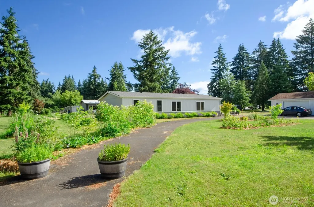 17728 Irwin Street SW Rochester WA 98579