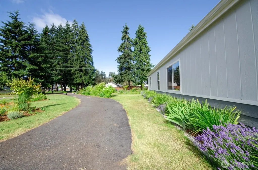 17728 Irwin Street SW Rochester WA 98579