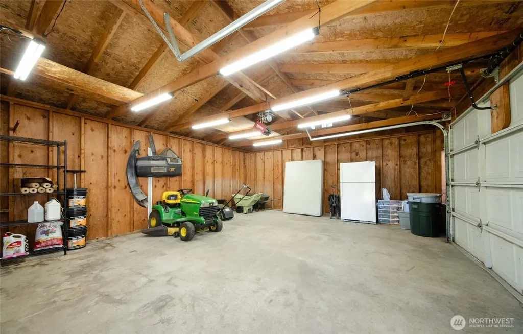 17728 Irwin Street SW Rochester WA 98579