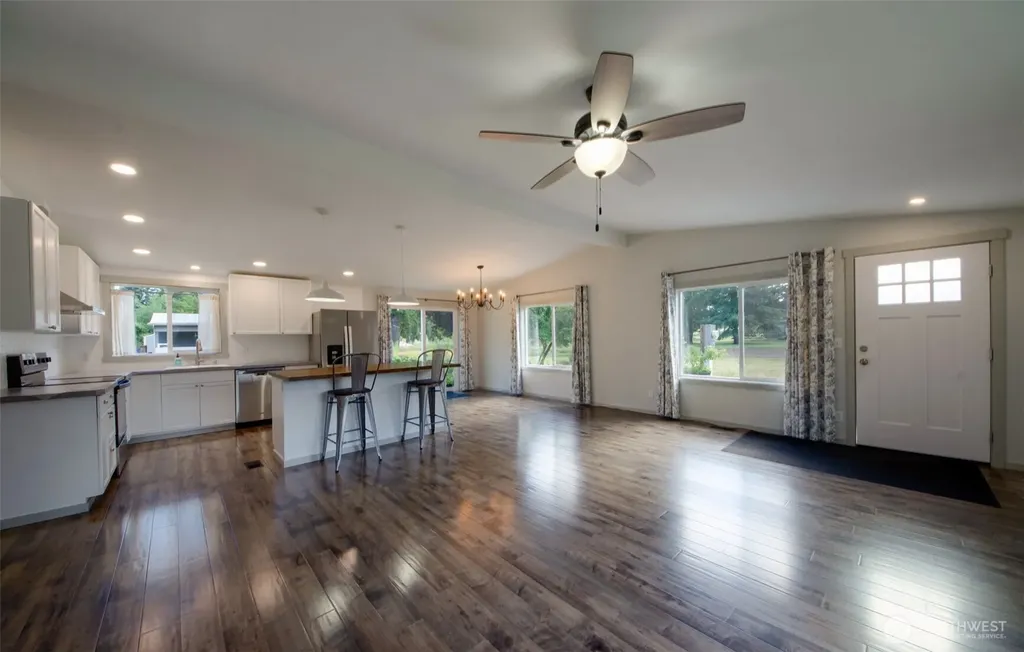 17728 Irwin Street SW Rochester WA 98579