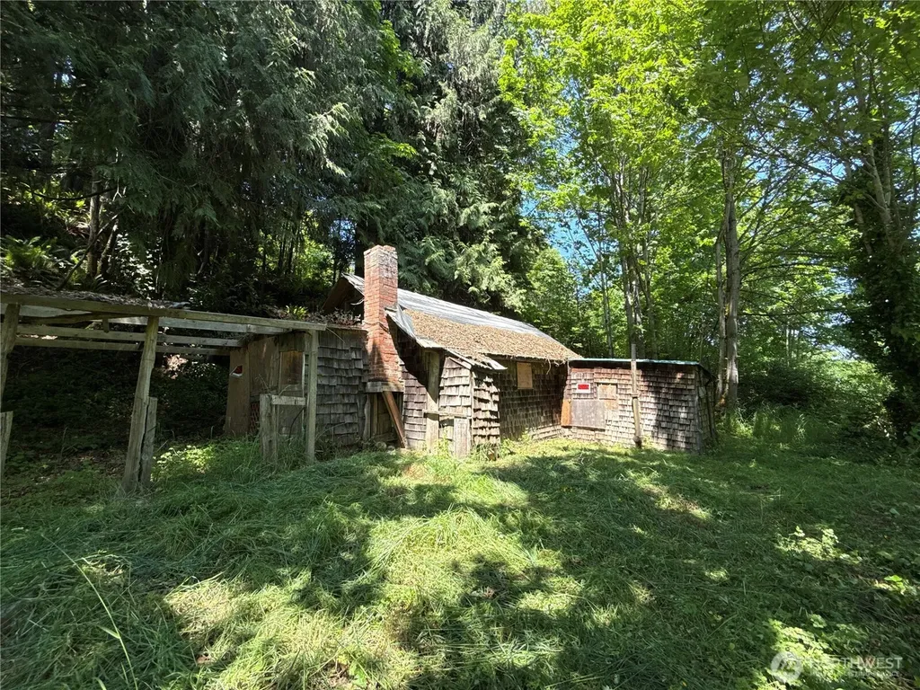 1020 S Valley Street Port Angeles WA 98362